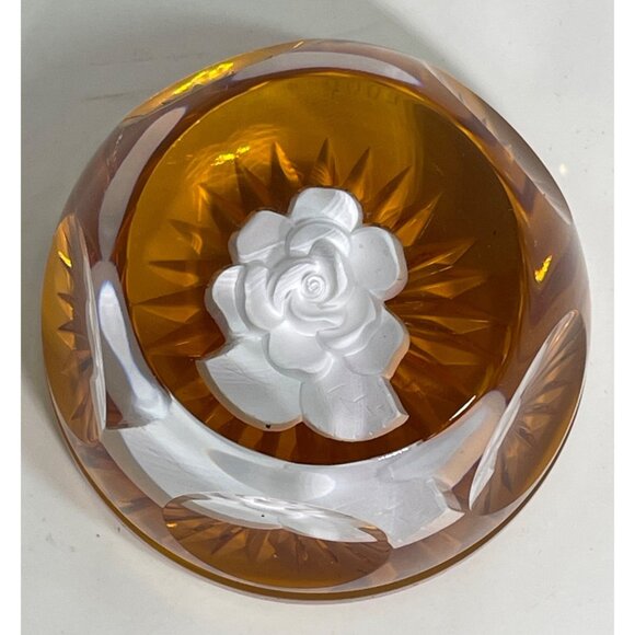 White Rose & Amber Crystal Paperweight By Eickholt Signed 2000 - Picture 2 of 9